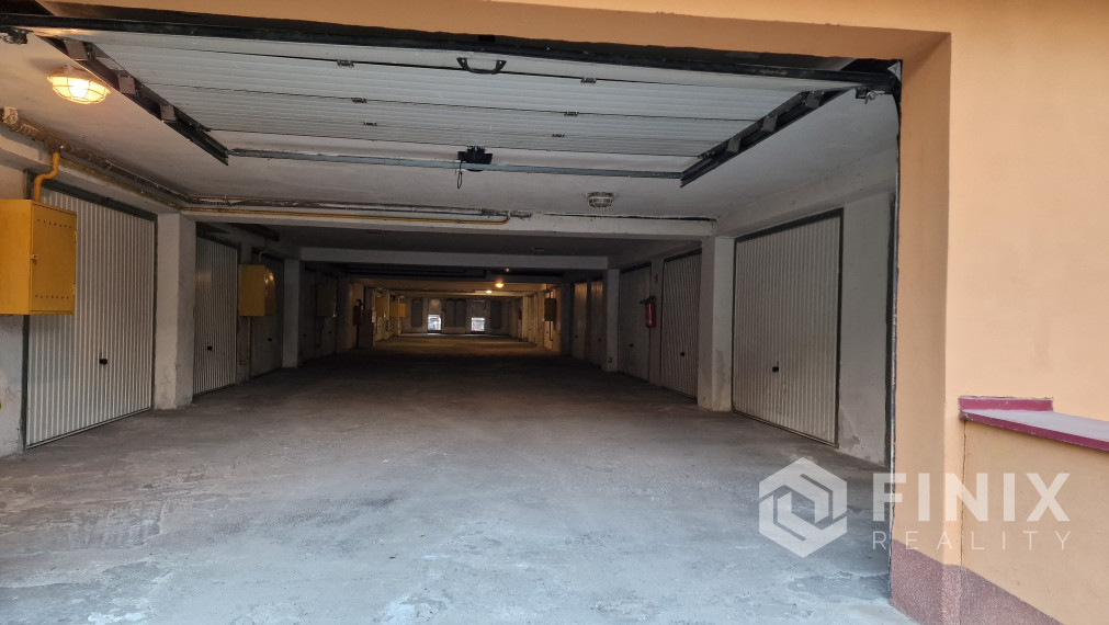 Garáž v polyfunkčnej budove Lidické námestie 15,Furča Košice