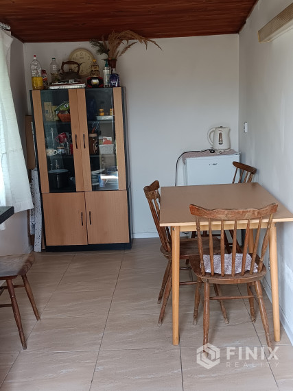 Predaj murovanej záhradnej chaty s pozemkom v Kavečanoch