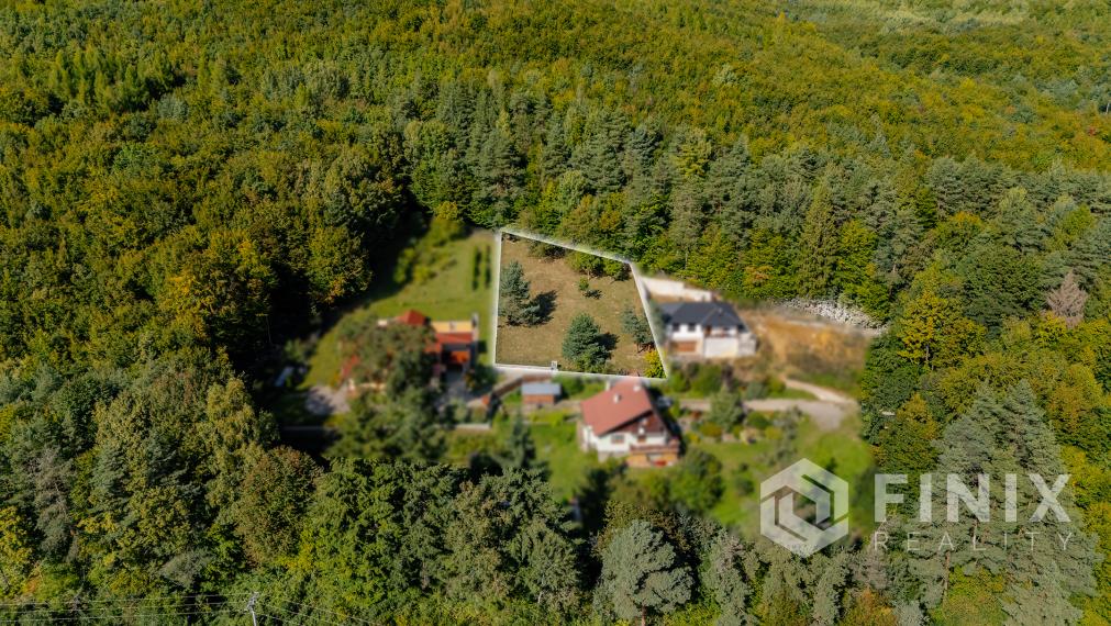 REZRVOVANY-Exkluzívne predám pozemok priamo v lese obec Bukovec (Košice-okolie)