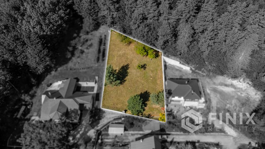 REZRVOVANY-Exkluzívne predám pozemok priamo v lese obec Bukovec (Košice-okolie)