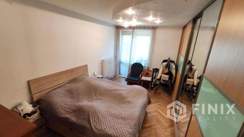 Na predaj: Štýlový kompletne zrekonštruovaný 3-izbový byt v srdci košíc