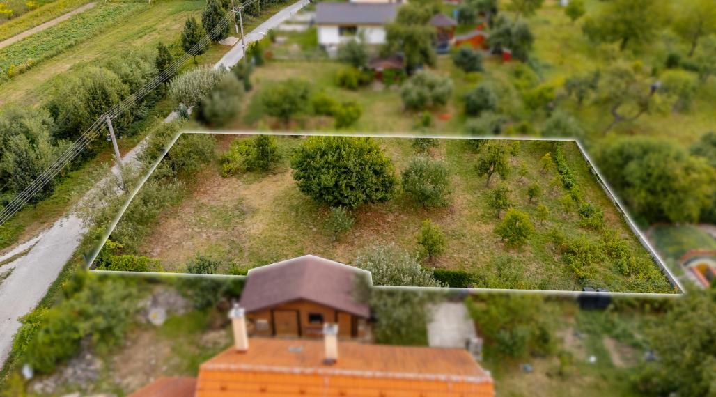 Predám pozemok v obci ČIŽATICE